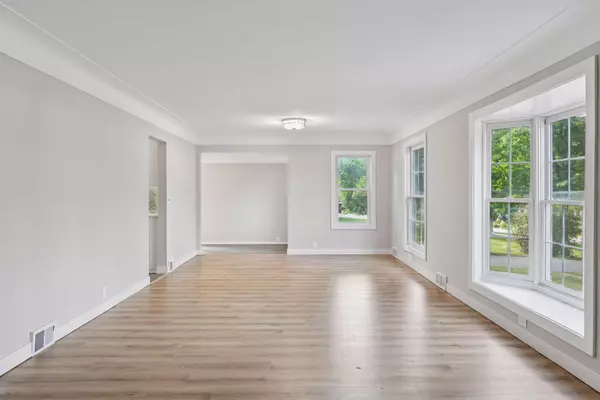 Minnetonka, MN 55345,3401 Meadow LN