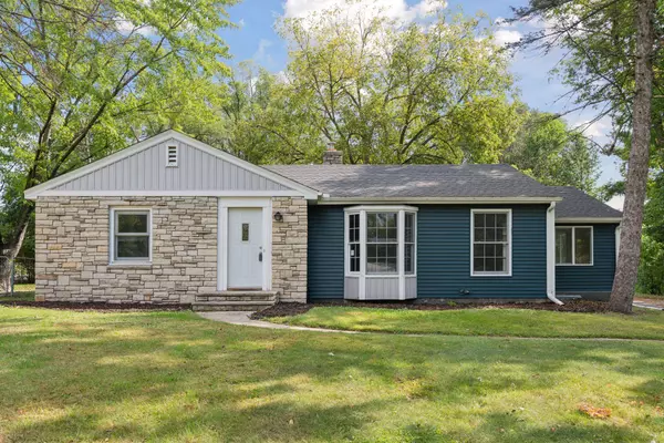 Minnetonka, MN 55345,3401 Meadow LN