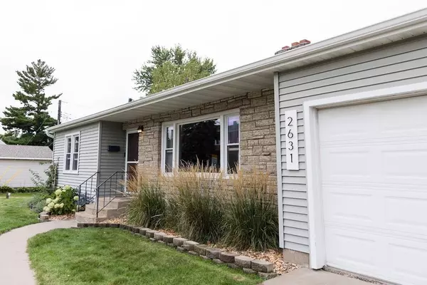 North Saint Paul, MN 55109,2631 Margaret ST N