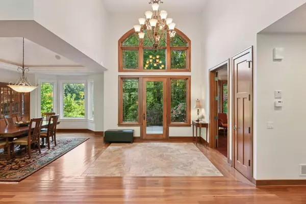 Excelsior, MN 55331,4694 Baycliffe DR