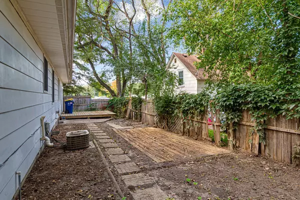 Faribault, MN 55021,118 13th ST NW