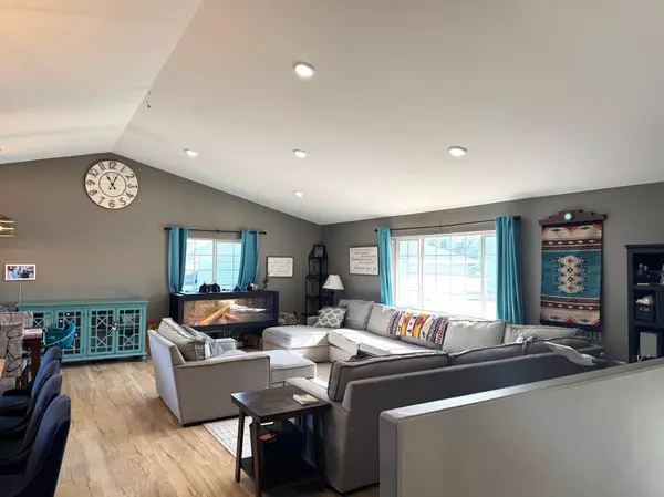 Bemidji, MN 56601,913 THOMAS RD SW