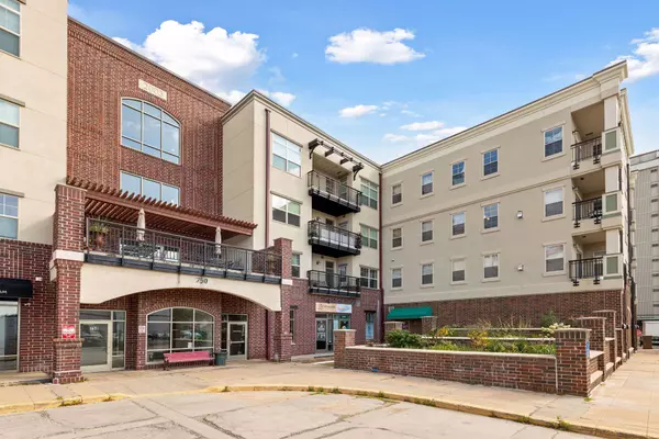 Hopkins, MN 55343,750 Mainstreet #430