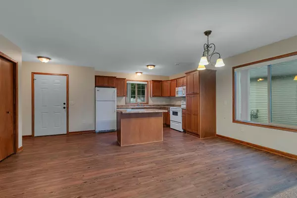 Litchfield, MN 55355,647 Cottonwood AVE