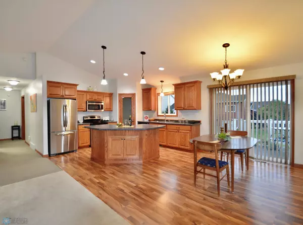 Moorhead, MN 56560,2002 S 35 Street CIR S