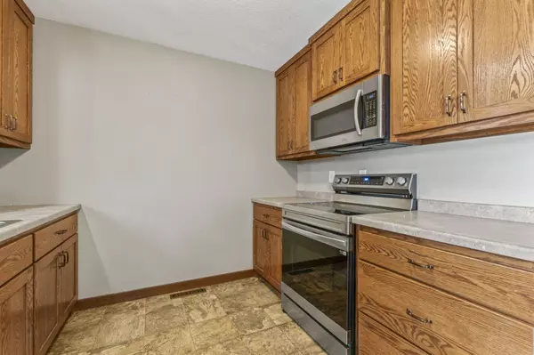 Rochester, MN 55904,623 17 1/2 ST SE