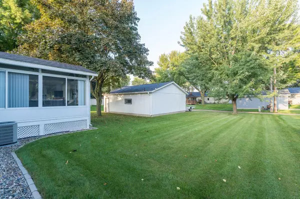 Gaylord, MN 55334,617 9th ST