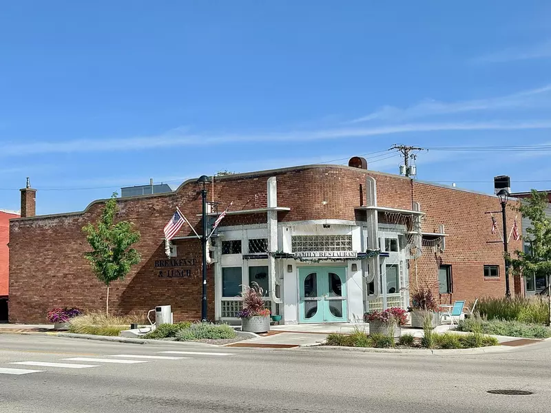 101 E Center ST, Lake City, MN 55041