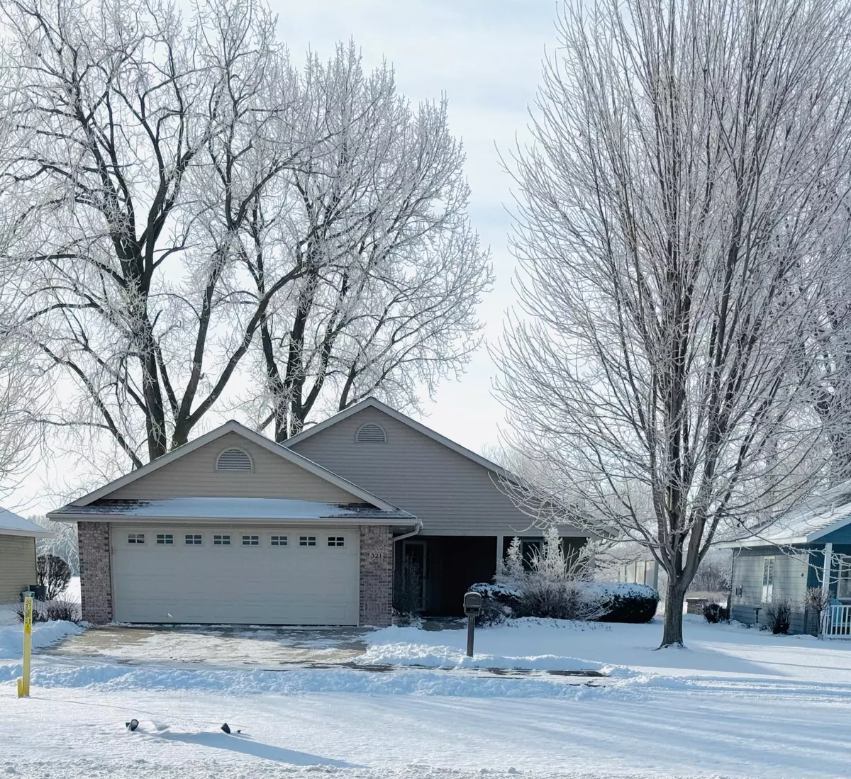 Willmar, MN 56201,321 15th AVE NW