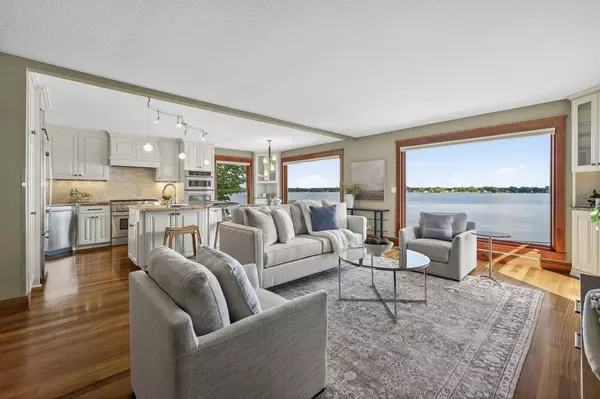 Annandale, MN 55302,80 Lake DR E