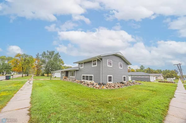 Hillsboro, ND 58045,322 4th Ave SE