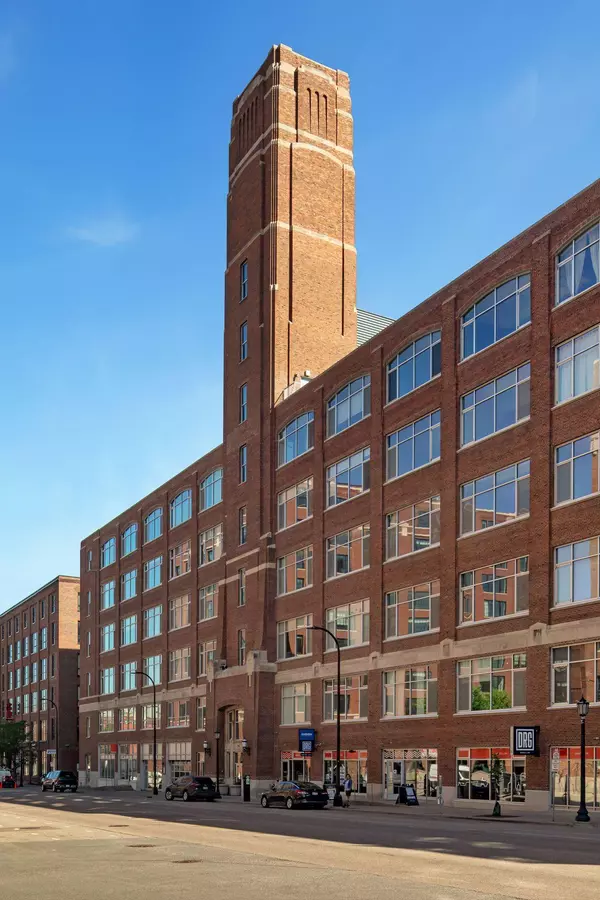 Minneapolis, MN 55401,700 Washington AVE N #413
