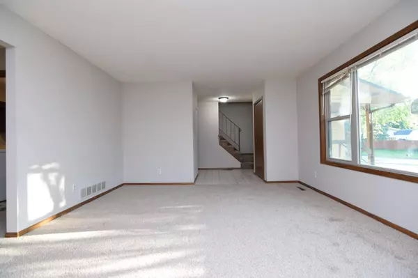 Oakdale, MN 55128,6860 8th Street LN N