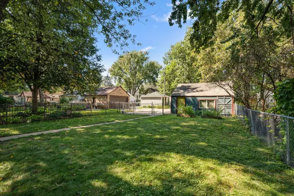 Minneapolis, MN 55417,4912 32nd AVE S