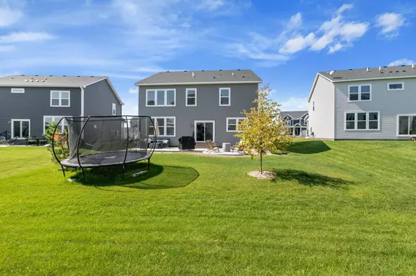 Woodbury, MN 55129,10318 McGregor BLVD