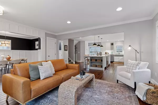 Saint Paul, MN 55105,1852 James AVE