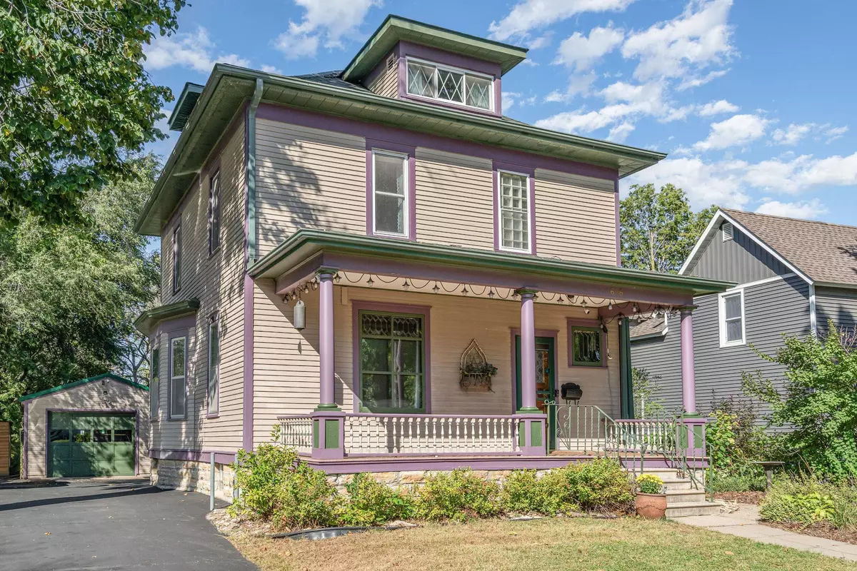 Faribault, MN 55021,616 7th ST NW