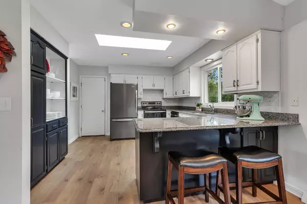 Saint Cloud, MN 56303,4239 Otley RD