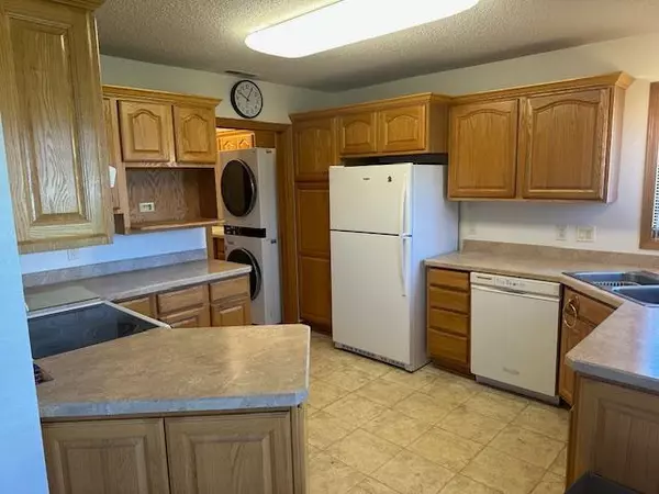 Bemidji, MN 56601,3021 Mountain Ash CT NW