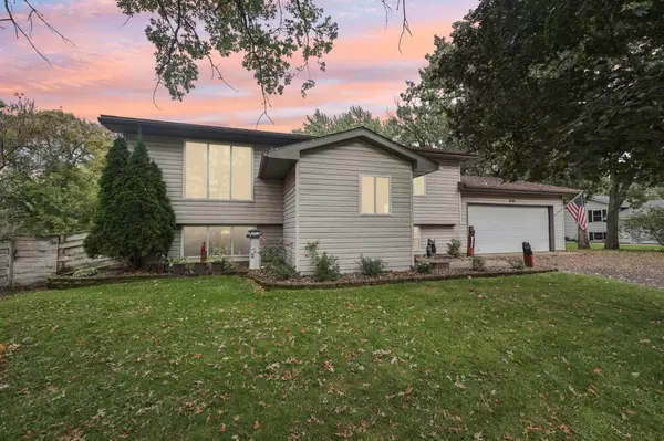 401 10th AVE, Osceola, WI 54020