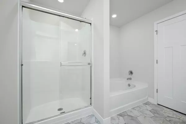 Annandale, MN 55302,370 Florence AVE S