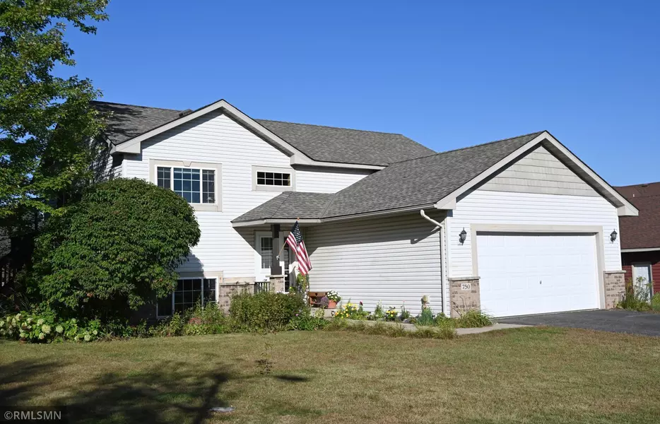 750 Morrison AVE S, Annandale, MN 55302