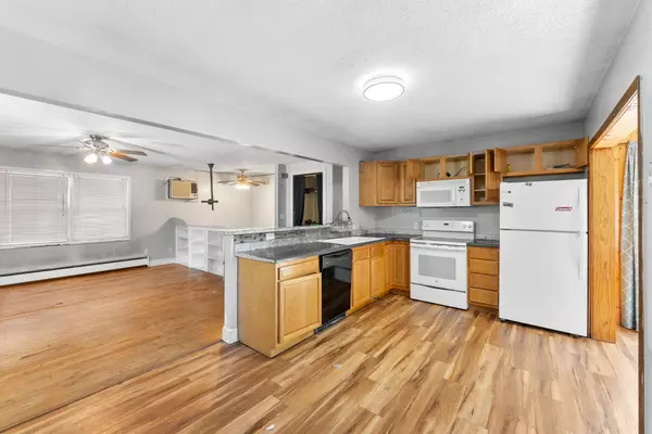 Pine City, MN 55063,660 5th AVE NW