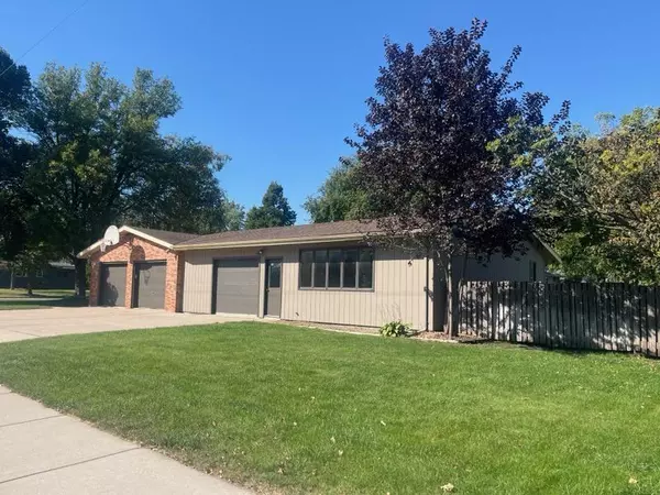 Cold Spring, MN 56320,420 6th AVE N