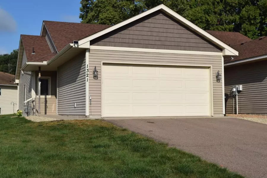 1321 4th AVE, Howard Lake, MN 55349