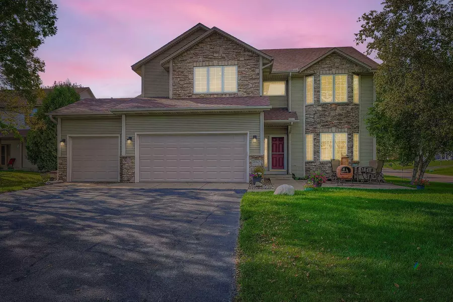 16943 Hopewell CT, Lakeville, MN 55044