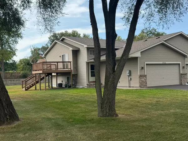 726 79th ST, Lino Lakes, MN 55014