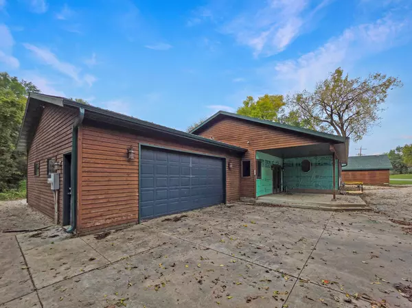 Paynesville, MN 56362,15889 Old Lake RD