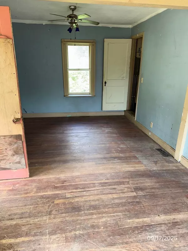 Dassel, MN 55325,610 Parker AVE E