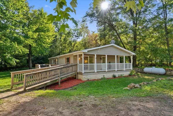 1520 Cedar Falls RD, Menomonie, WI 54751
