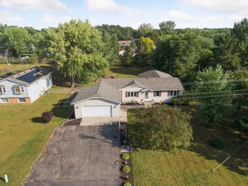 585 Glenwood AVE, Big Lake, MN 55309
