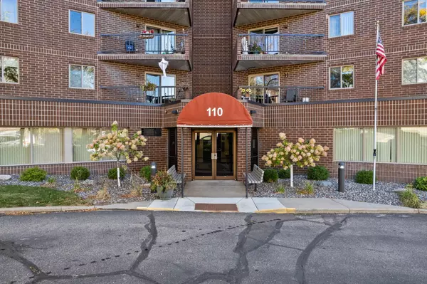 Buffalo, MN 55313,110 1st AVE NE #402