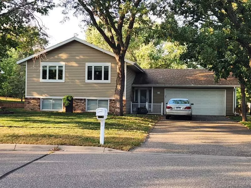 63 105th LN NW, Coon Rapids, MN 55448