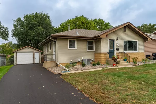 2509 11th AVE NW, Rochester, MN 55901