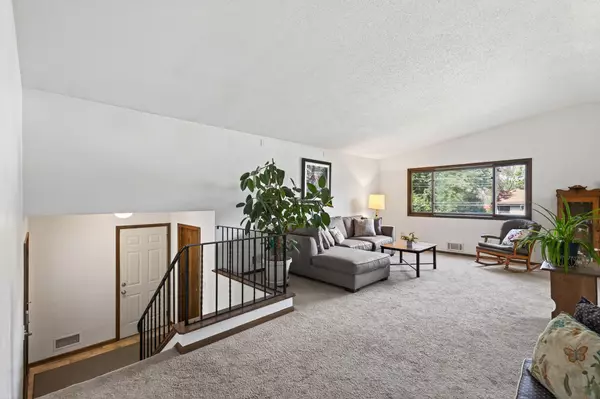 Brooklyn Park, MN 55429,6004 69th AVE N