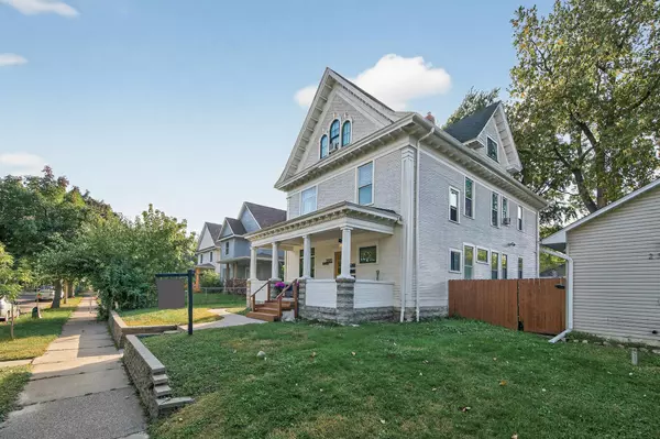 Minneapolis, MN 55411,2323 Dupont AVE N