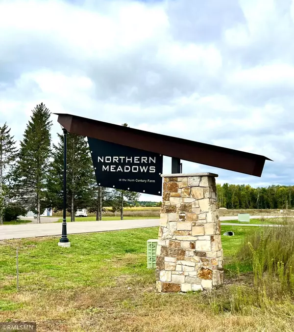 Sartell, MN 56377,512 Northern Meadows LN