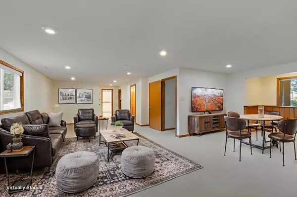 Belle Plaine, MN 56011,832 S Elm ST