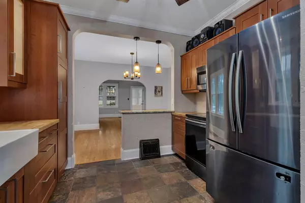 Saint Cloud, MN 56303,1010 8th AVE N