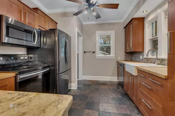 Saint Cloud, MN 56303,1010 8th AVE N