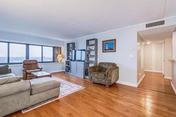 Minneapolis, MN 55454,1920 S 1st ST #1706