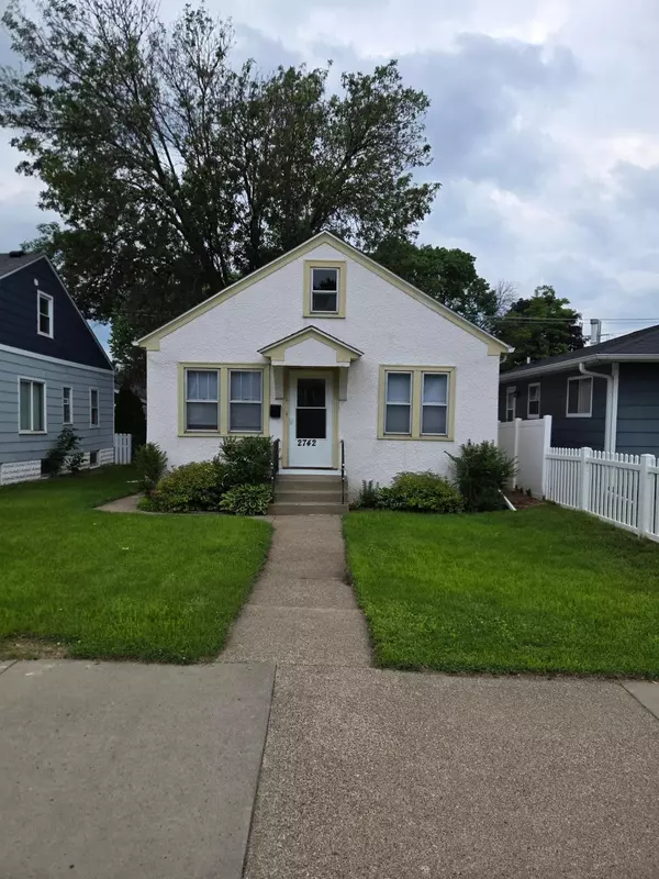 Minneapolis, MN 55418,2742 Grand ST NE