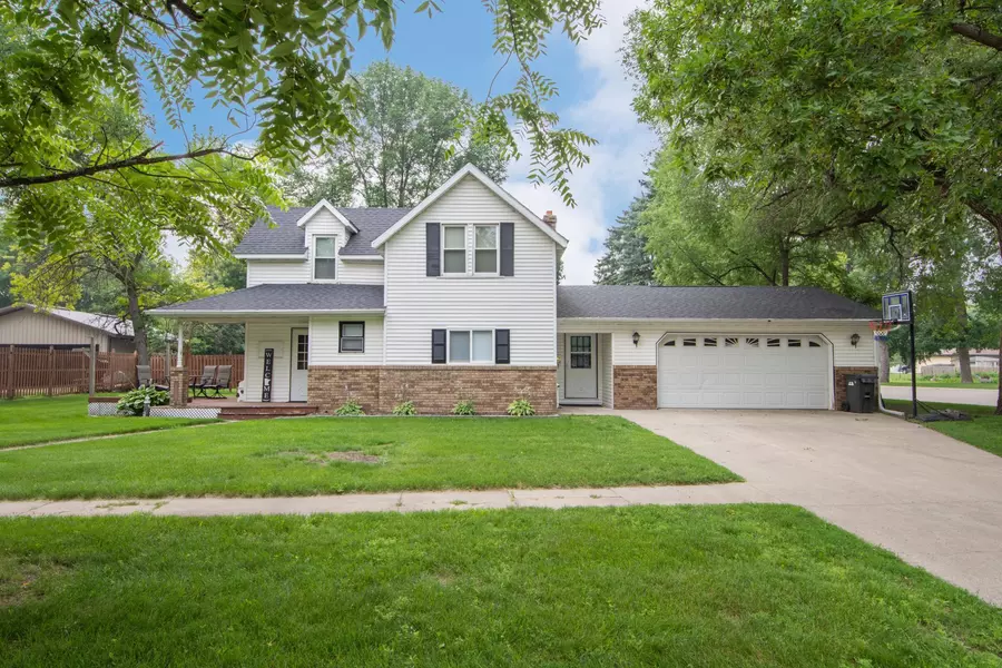 719 4th ST, Hawley, MN 56549