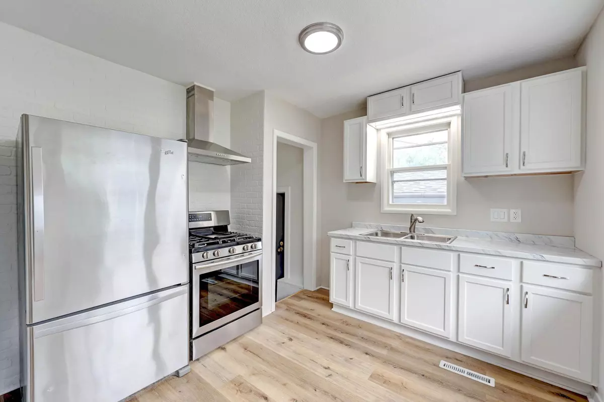 Minneapolis, MN 55406,3333 Minnehaha AVE