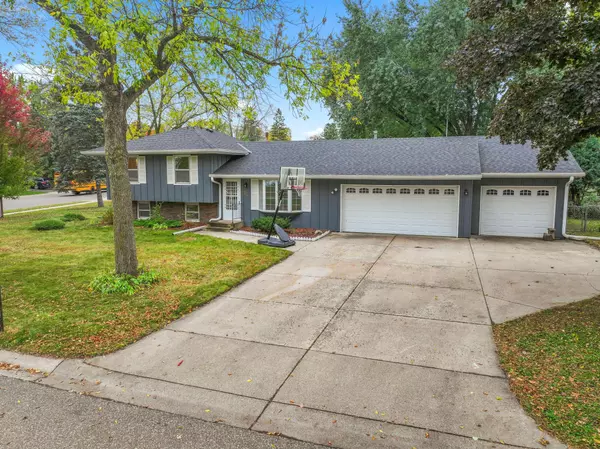 Cambridge, MN 55008,713 Centennial AVE NW