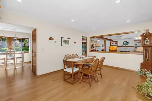 Woodbury, MN 55125,6249 Oak Knoll DR